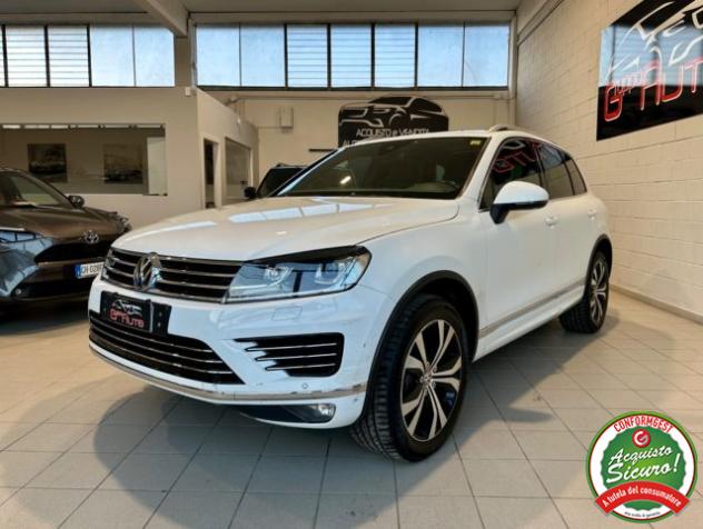 VOLKSWAGEN Touareg 3.0 TDI 204CV tiptronic Sport *R-LINE*TETTO* rif. 24242114