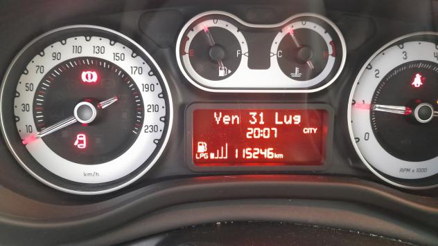 Fiat 500L 1.4 T-Jet 120 CV GPL Lounge - Foto 9
