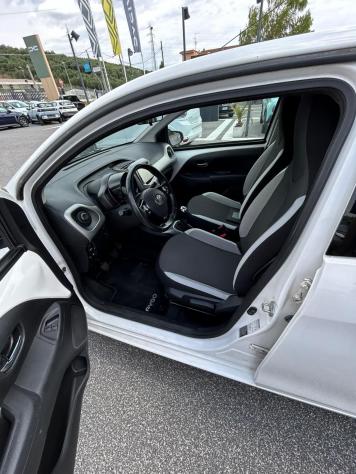 Toyota Aygo 1.0 VVT-i x-play TSS MMT - Foto 4