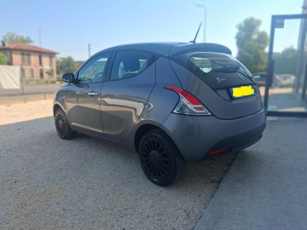 Lancia Ypsilon 1.0, 5 porte Hybrid - Foto 2