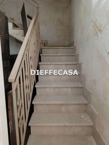 V2551 - In vendita casa con magazzino - Foto 5