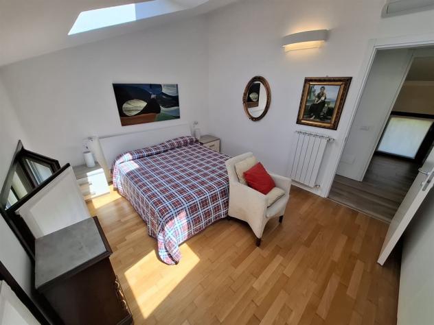 ULTIMO PIANO: Luminoso appartamento di 4 locali a Meda - Foto 19