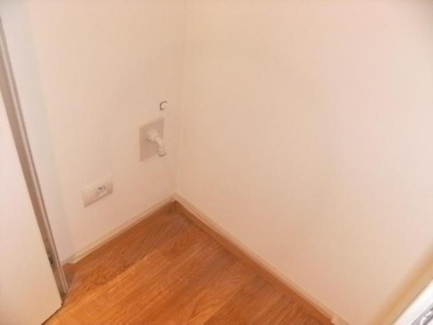 Milano - ottimo Biolcale Piano rialzato Corso Sempione 15 - Mq 48 . info tel 3337486559 - 3384983769 - Foto 10
