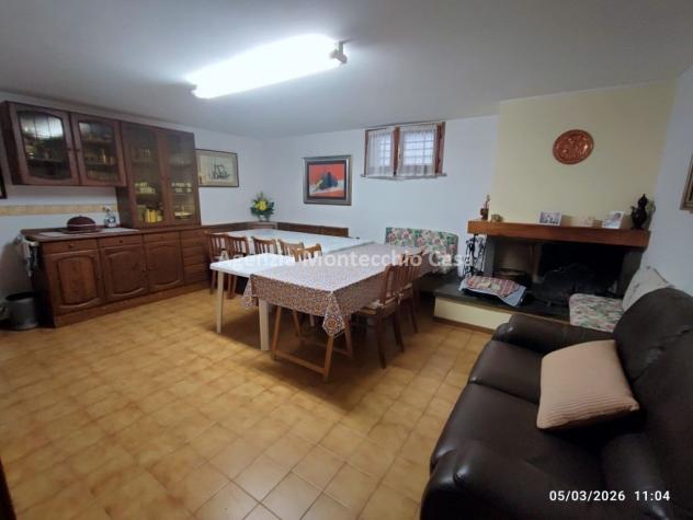 Casa singola con due appartamenti, mansarda taverna garage e giardino. - Foto 16