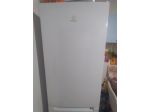 Vendo frigorifero marca Indesit in buone condizioni