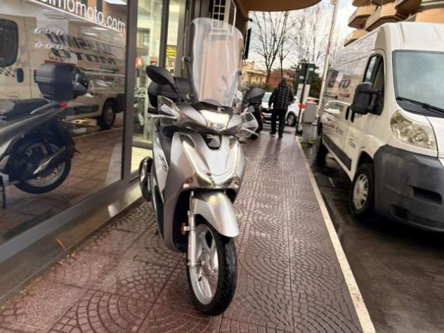 HONDA SH 150 PASSAGGIO E TAGLIANDO INCLUSO MINI RATE rif. 24021640 - Foto 3