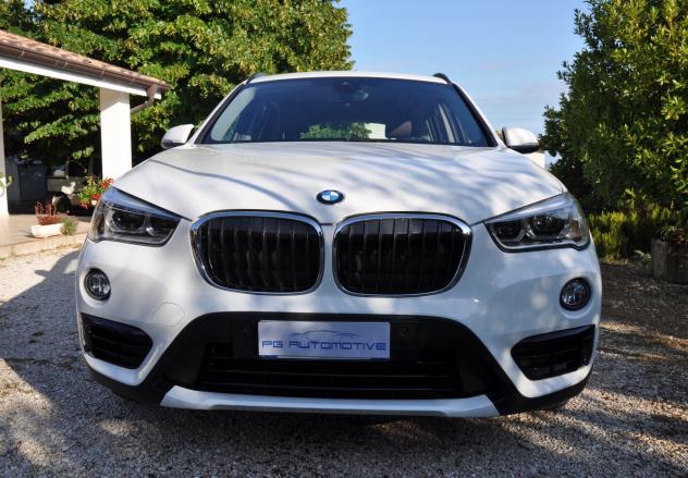 Bmw X1 180d xDrive Advantage (Gancio traino-tetto apribile) - Foto 2