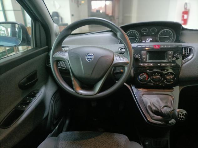 Lancia Ypsilon 1.0 Hybrid Silver 11/ 2022 - Foto 9