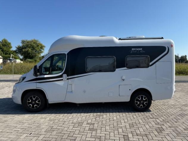WINGAMM BROWNIE 5.8 GL Black Edition 160 cv rif. 22848772 - Foto 3