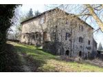 Orvieto - Vendesi ampio casale parzialmente da ristrutturare con terreno in &hellip;