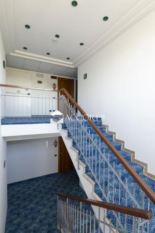 RIFERIMENTO FC105 - HOTEL 3s CON PISCINA IMMERSO NELLA PINETA - Foto 19