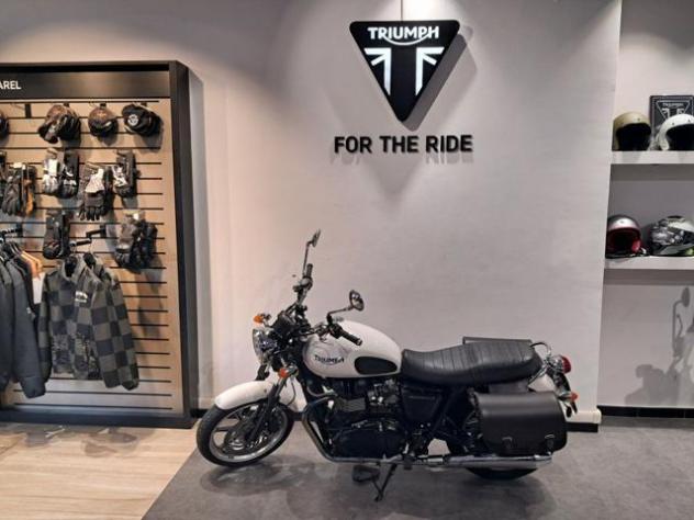 TRIUMPH Bonneville . rif. 24170822