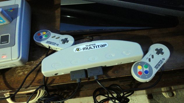 Multitap Nintendo SNES (Hudson Soft HC-699) ORIGINALE VINTAGE - Foto 2