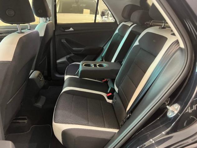 VOLKSWAGEN T-Roc 2.0 TDI SCR 150 CV DSG R LINE Advanced BlueMotion rif. 23821466 - Foto 8