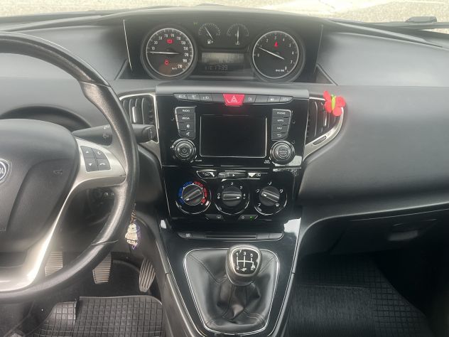 Lancia Ypsilon 1.2 69 CV 2015 Seconda proprietaria - Foto 6