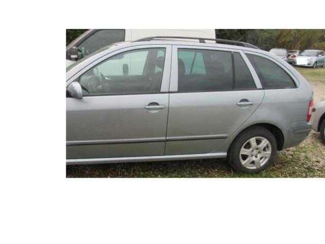 Skoda Fabia 1.4 16V/75 CV cat Wagon Style GPL VALIDO 2029 - Foto 6