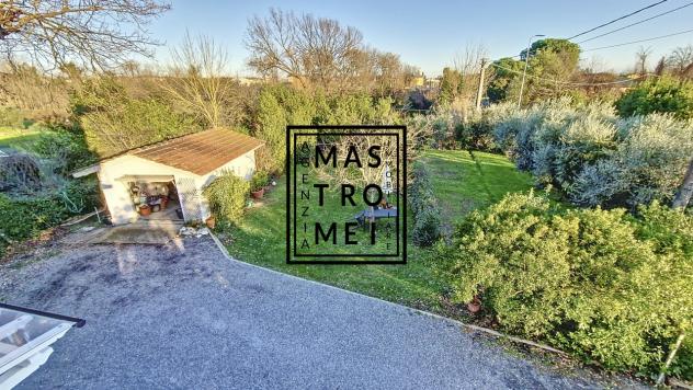 CASA INDIPENDENTE di 9 vani e di 210 mq (ALTOPASCIO) rif. 3486 - Foto 2