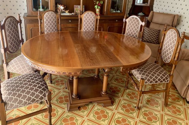 STANZA DA PRANZO IN NOCE O SOLO TAVOLO CON 6 SEDIE - Foto 4