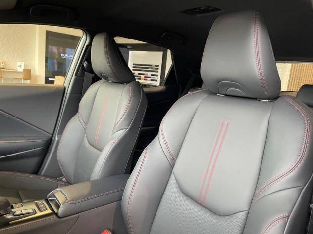 Lexus LBX Hybrid Emotion - Foto 10