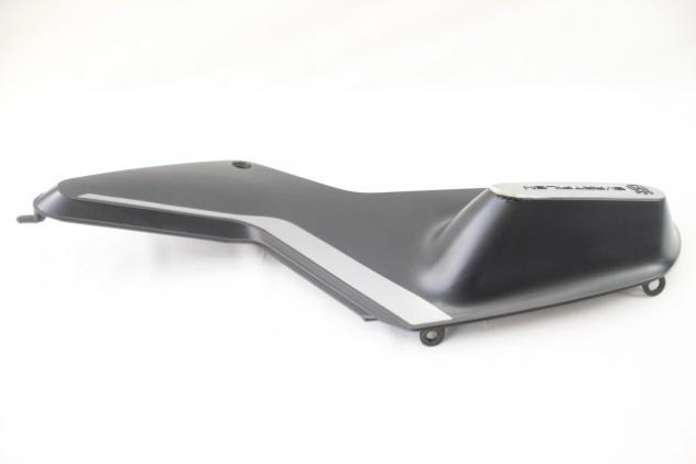 HUSQVARNA SVARTPILEN 125 28408050044 CARENA SERBATOIO SINISTRA 21 - 23 LEFT FAIRING PICCOLI GRAFFI - Foto 2