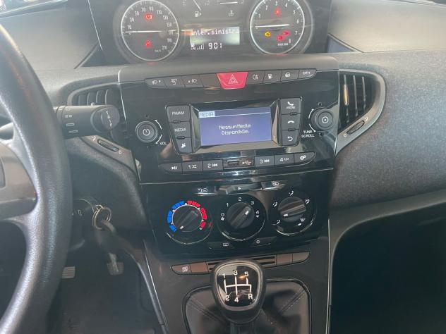 Lancia Ypsilon 1.2 69cv GPL Ecochic Elefantino - Foto 10