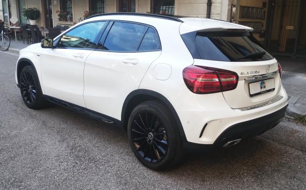 Mercedes-benz GLA 200 d Automatic Night Editin AMG Line - Foto 10