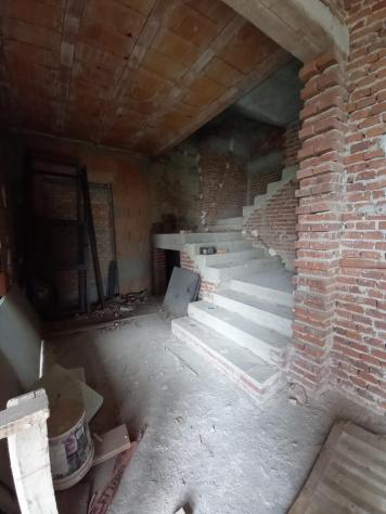 TERRATETTO di 5 vani e di 135 mq (BORGO SAN LORENZO) rif. AAJ273 - Foto 3