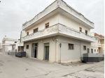Locale commerciale ed appartamento a Melissano
