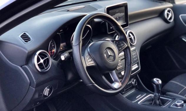 MERCEDES A 180d Sport - Foto 6