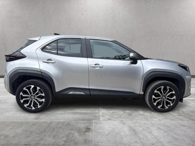 TOYOTA Yaris Cross 1.5 Hybrid 5p. E-CVT Trend rif. 24149644 - Foto 3