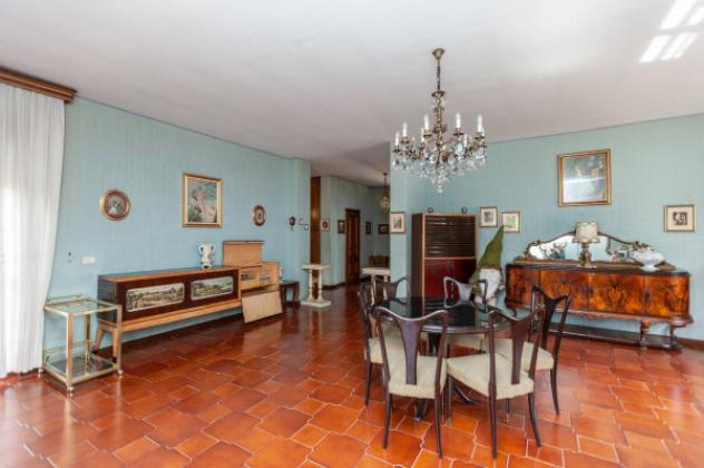 Villa di 400 m² con più di 5 locali e box auto doppio in vendita a Castiglione Torinese - Foto 11
