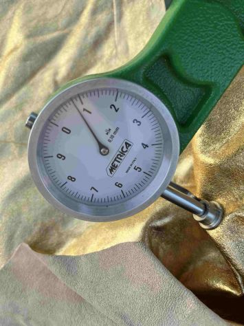 Pelle laminata oro per artigianato – Sp. 0,8 - Foto 2