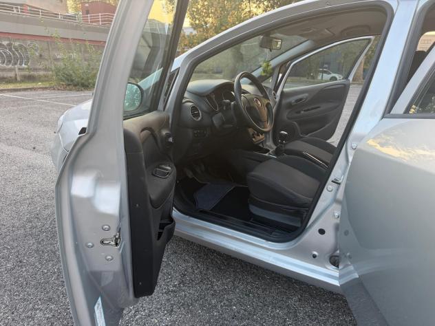 Fiat Punto 1.4 8V 5 porte Natural Power Lounge - Foto 9