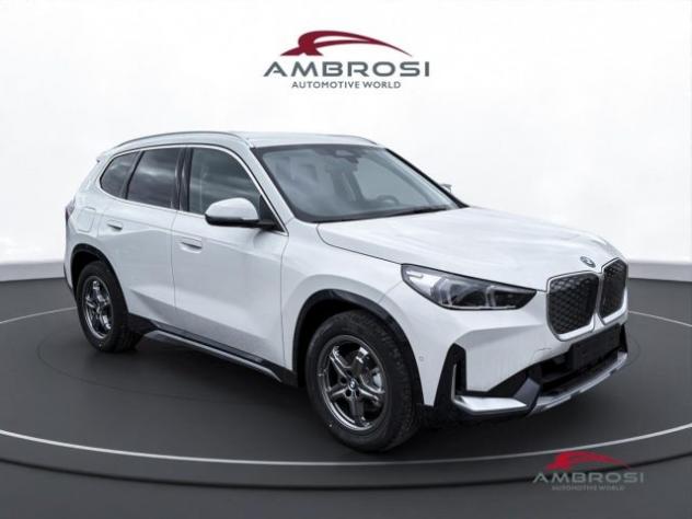 BMW iX1 eDrive20-Special Edition Xline Premium Package rif. 23432271 - Foto 2