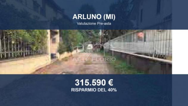 Immobile in asta di 345 m² con più di 5 locali e box auto doppio in vendita a Arluno