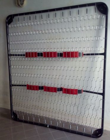 Rete Matrimoniale lung. 190 x larg. 170 x alt. con piedi 30 cm.