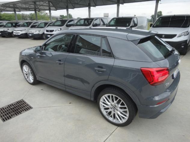 AUDI Q2 Q2 30 TDI S tronic Identity Black - Foto 4