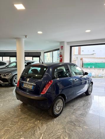 Lancia Ypsilon 1.2 16V Argento GPL - Foto 4