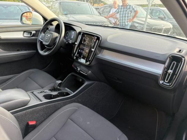 VOLVO XC40 T2 Geartronic Momentum rif. 24051300 - Foto 8