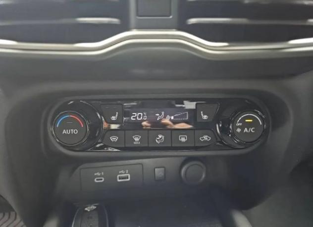 NISSAN Juke 1.6 Hybrid 143cv N-Connecta Km 0 Torino rif. 23924136 - Foto 9