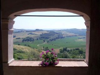 Appartamento in affitto a Peccioli 90 mq  Rif: 1211463