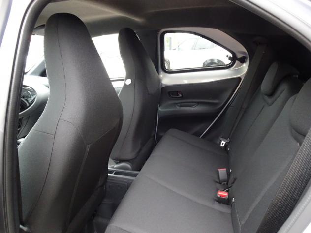 Toyota Aygo X 1.5 HYBRID 115 Icon CVT - Foto 8