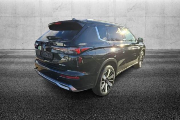 MITSUBISHI Outlander 2.4L 4WD PHEV Instyle 4ª serie rif. 23757889 - Foto 3