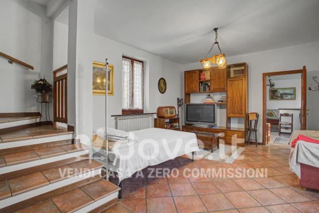 Villa di 180 m² con 4 locali e posto auto in vendita a Cocquio-Trevisago - Foto 7