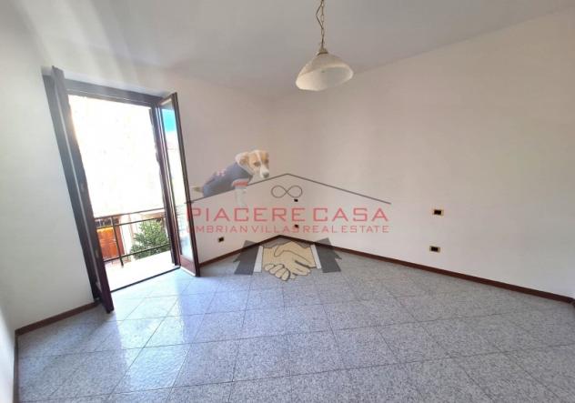 Porano - Appartamento con garage, balconi e porzione di giardino in vendita. - Foto 2