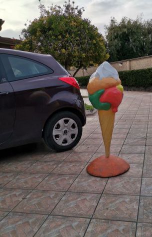 Insegna per gelateria in vetroresina, gelato 3D, tridimensionale, insegna a vela - Foto 3