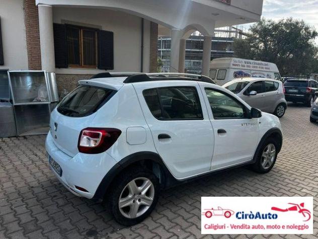 DACIA - Sandero - Stepway 1.5 dCi 90CV - Foto 8