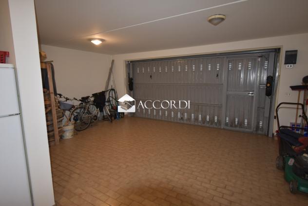 BIFAMILIARE di 5 vani e di 250 mq (GAIARINE) rif. MM0012 - Foto 14