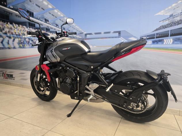 Triumph Trident 660 04/2023 - Km 22700 - Foto 5