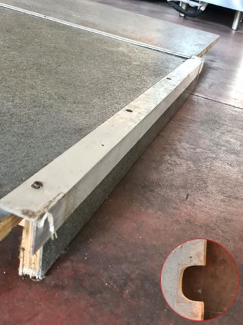 pedana per banco bar o macelleria usata - Foto 4